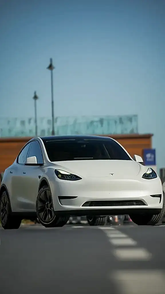 CARWAX BEYAZ TESLA KAPAK